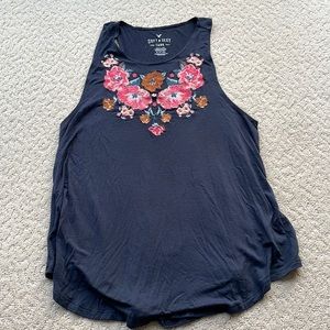 American Eagle navy tank top floral